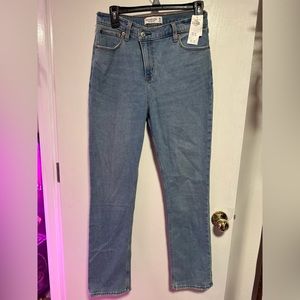 The 90s slim straight ultra high rise | Abercrombie & Fitch